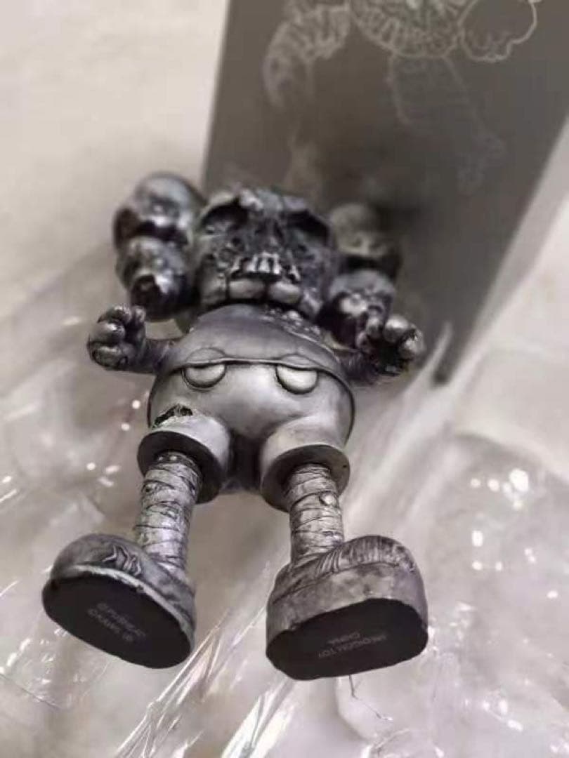 KAWSTOY KAWSクン/KAWS PUSHED COMPANION