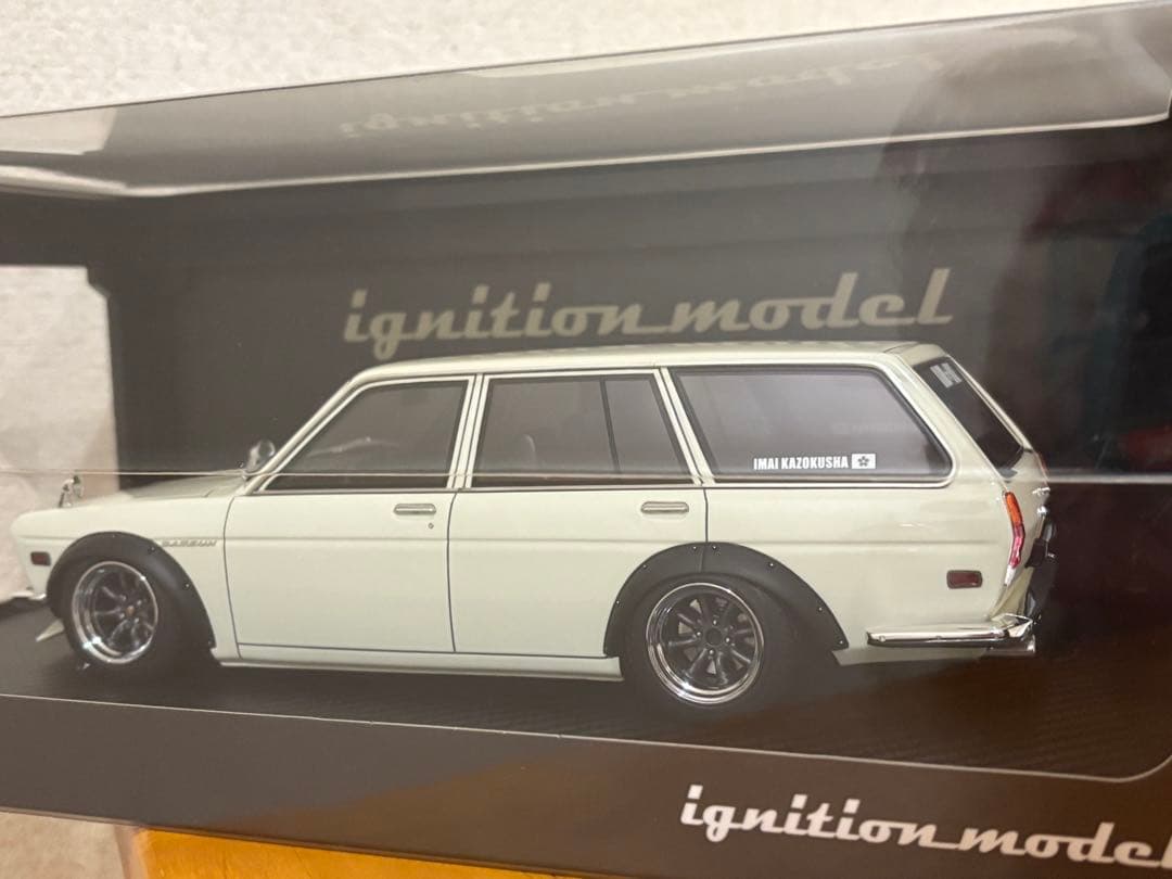 イグニッションモデル 1/18 510ブルーバード　バン