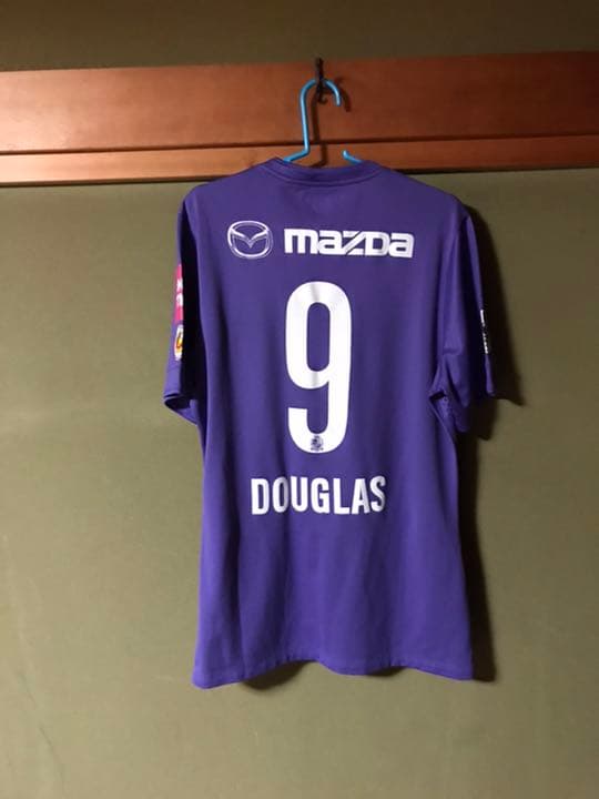 即購入OK様　サッカーJリーグサンフレッチェ広島　ユニフォームトレーニングウェア