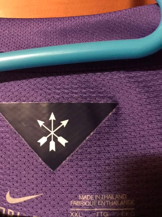 即購入OK様　サッカーJリーグサンフレッチェ広島　ユニフォームトレーニングウェア