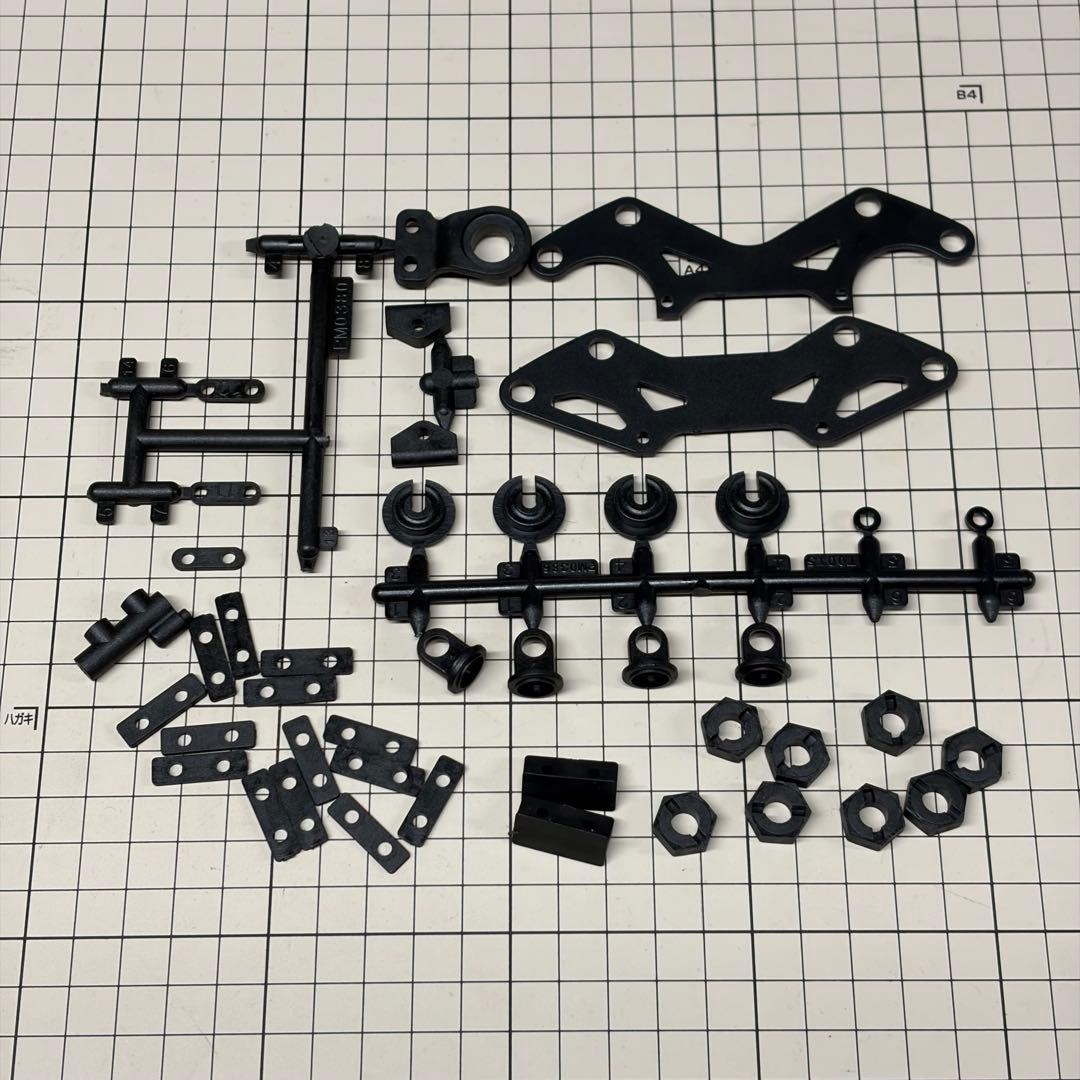 t*2様 INFINITY IF15 1/10GP ツーリングカーシャーシ