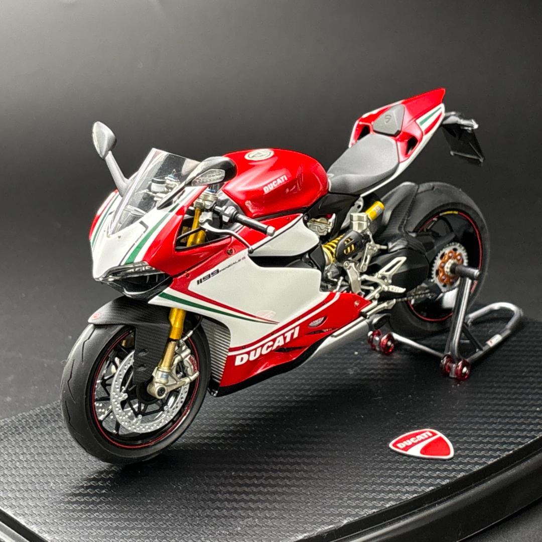 ドゥカティ 1199 パニガーレS トリコローレ（1/12組立完成品）