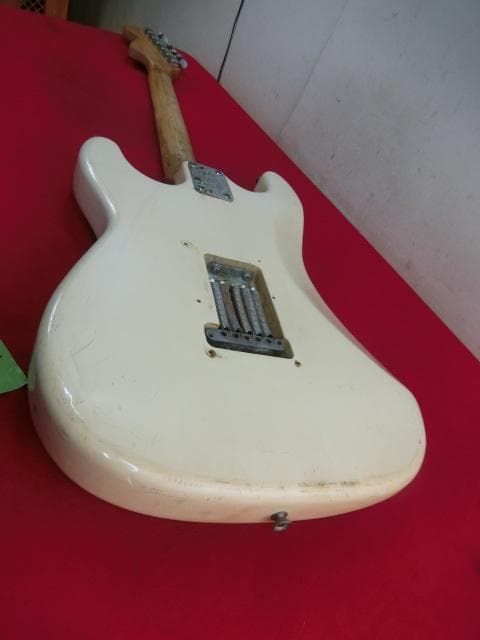 41：Fender Stratocaster エレキギター 部品取りジャンク