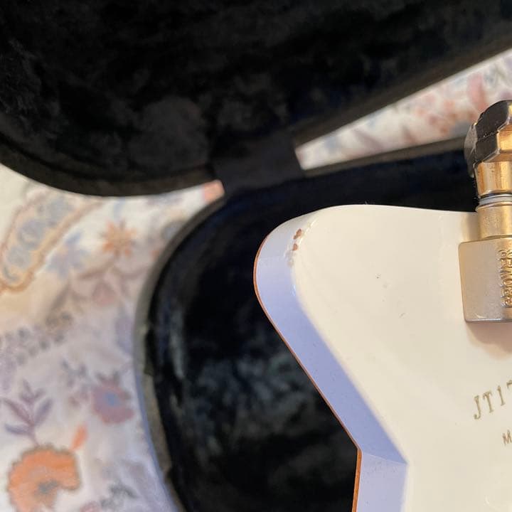 Gretsch G6636TDC-WHT ホワイトファルコン