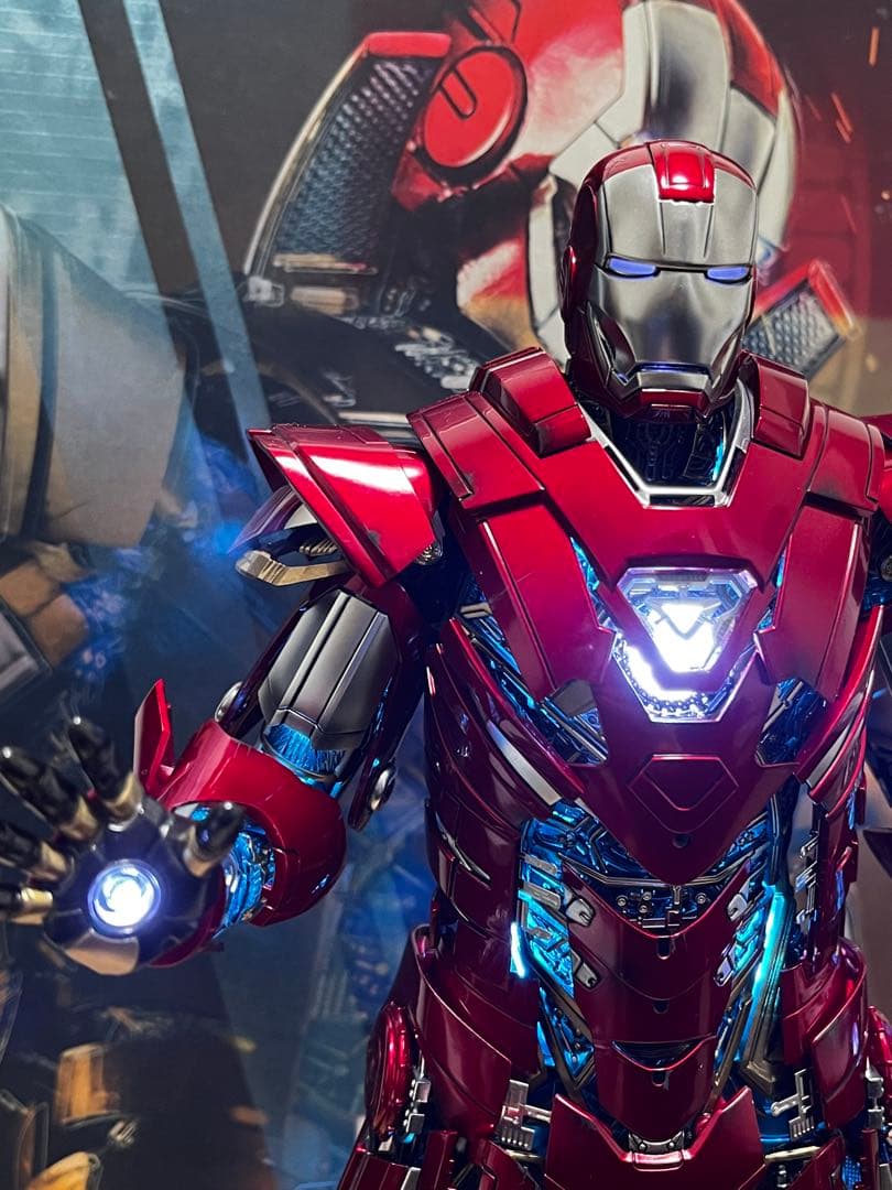 【美品】ホットトイズ　アイアンマン３シルバーセンチュリオンアーマースーツアップ版