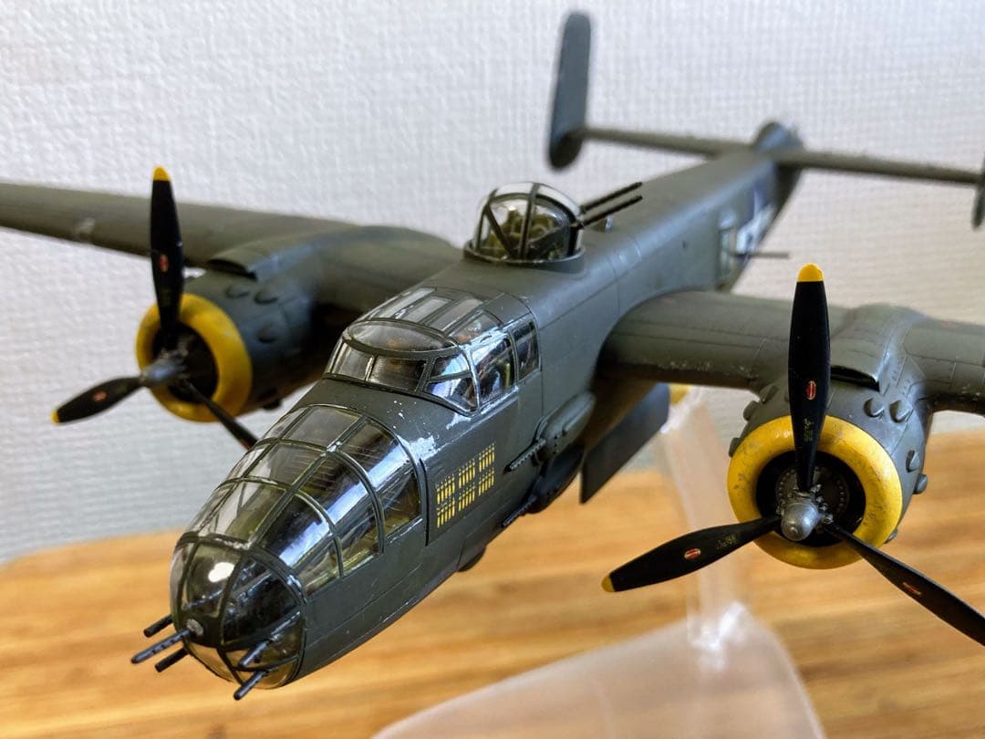 ハセガワ 1/72 B-25 飛行状態完成品
