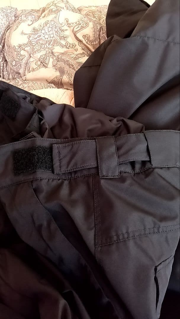 美品 kiss mark ブラック スキーウェア M 上下 メンズ スノーウェア