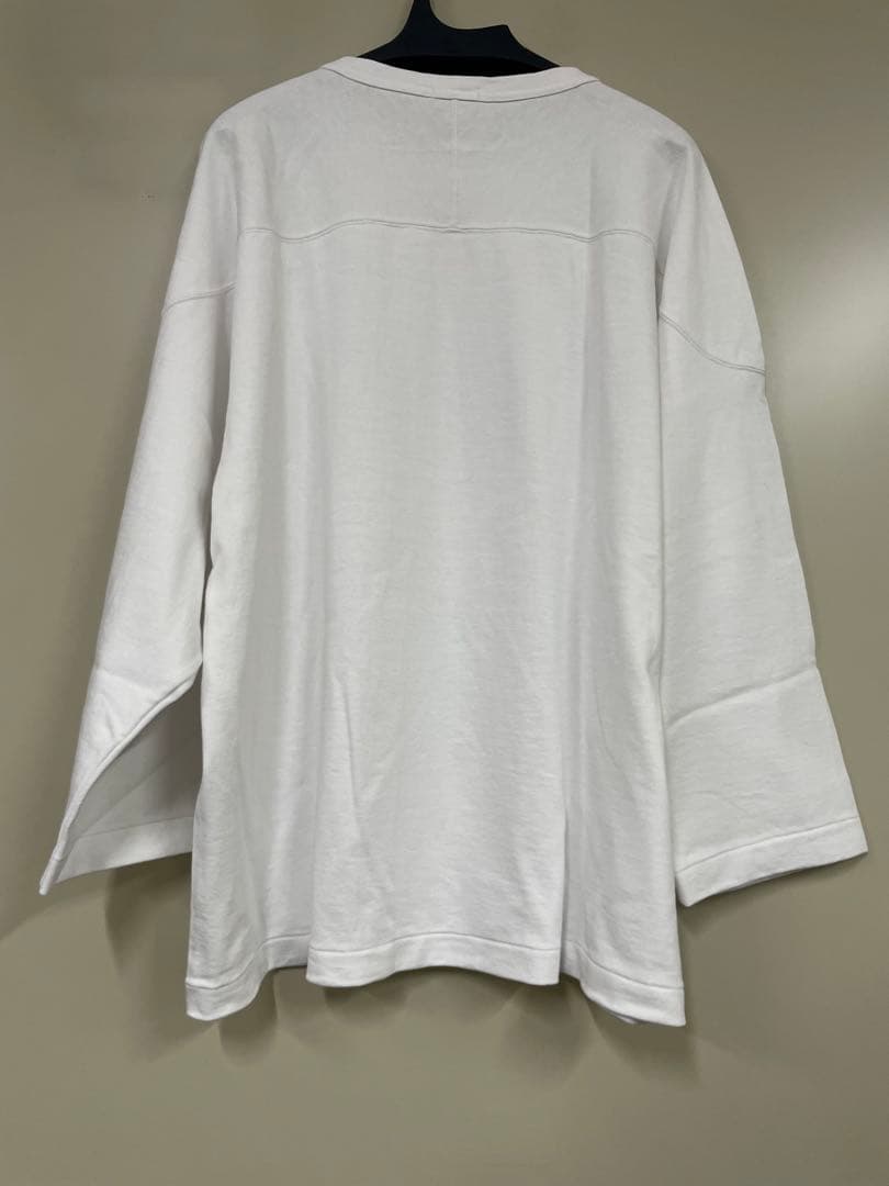 新品COMOLI フットボールTシャツ　3