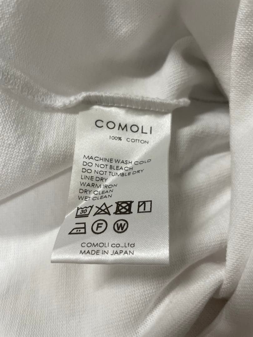 新品COMOLI フットボールTシャツ　3