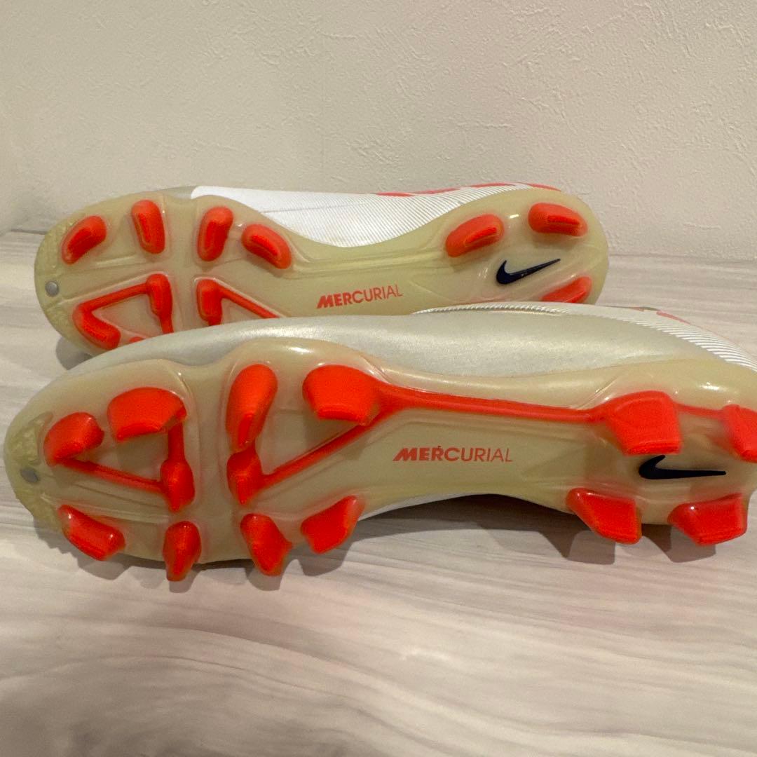 サッカー　NIKE スパイク　ナイキ マーキュリアル グライド