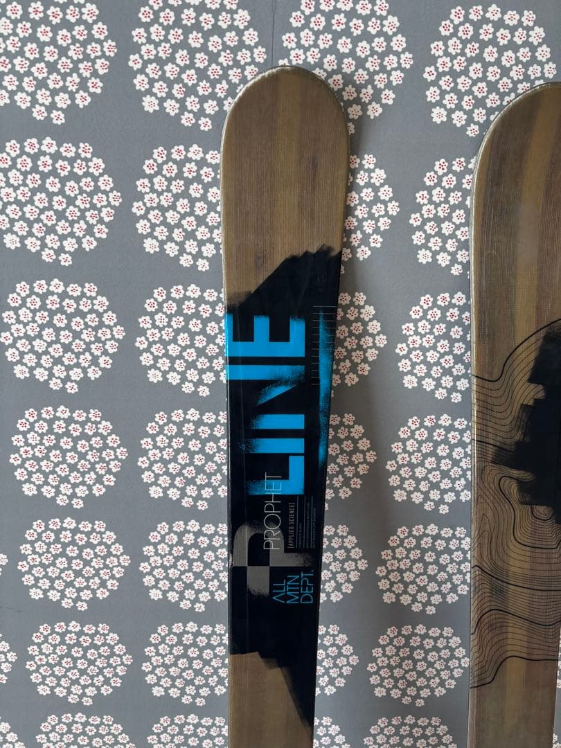 LINE Prophet スキー バインディング付き