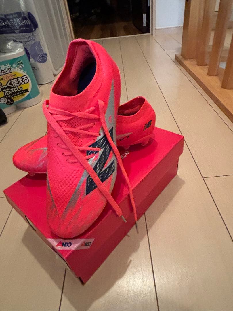 New Balance Furon サッカーシューズ ピンク