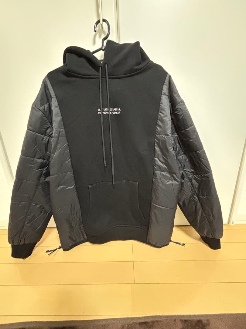 バンデル　限定デザイン パーカー