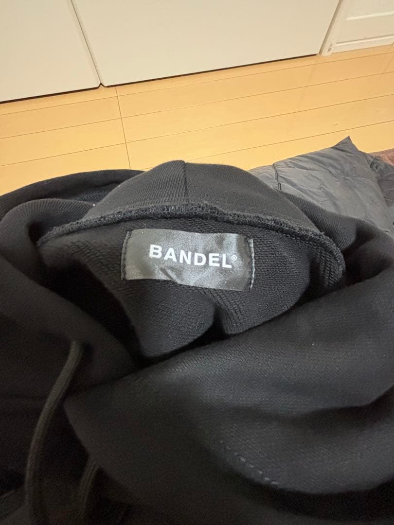 バンデル　限定デザイン パーカー