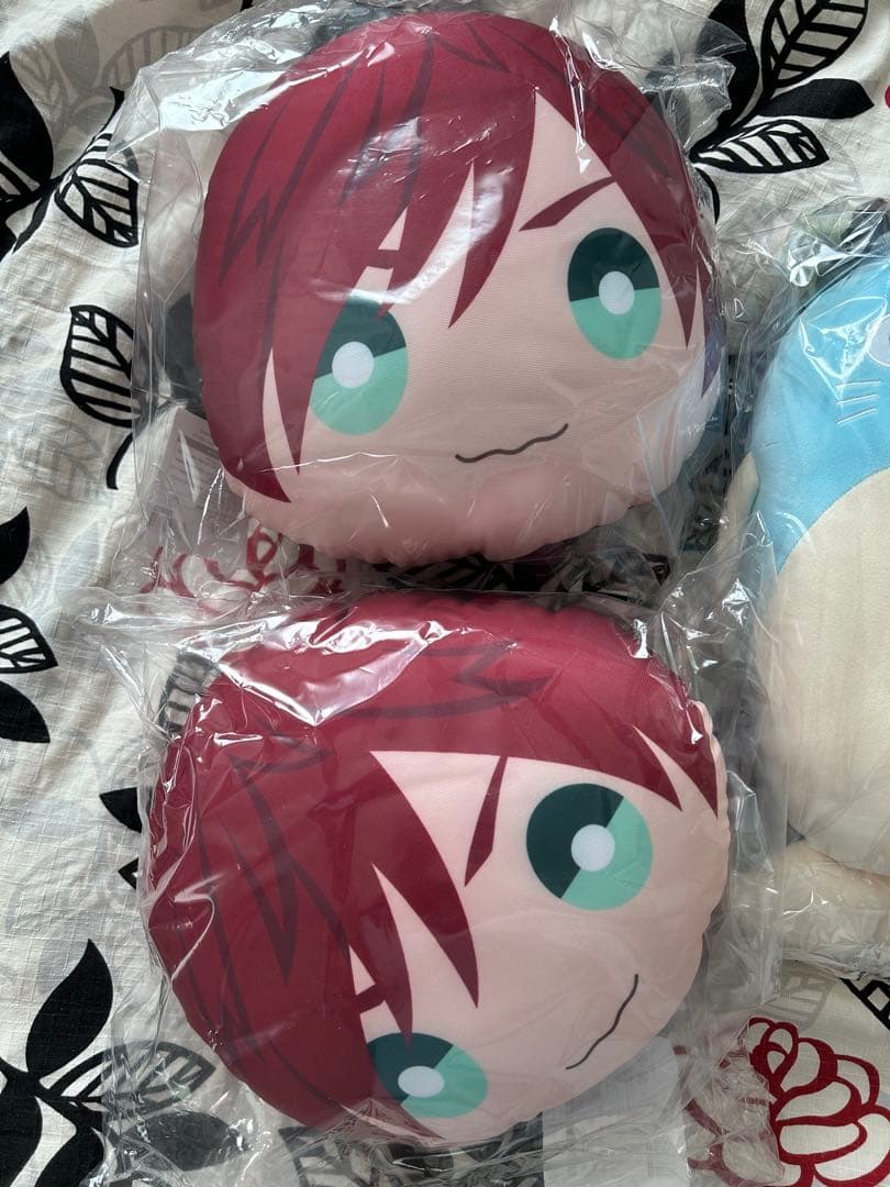 ローレン・イロアス まめねこ　クッション　ぬいぐるみ