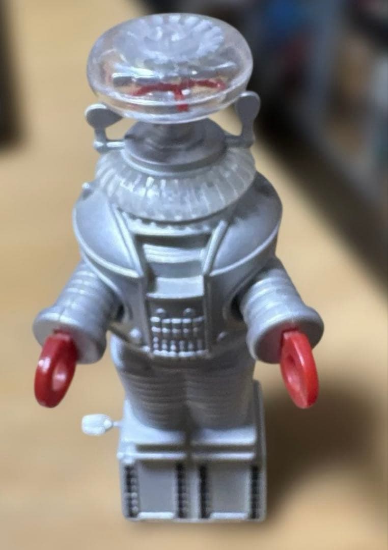 『宇宙家族ロビンソン』に登場するロボット「フライデー」のゼンマイ　増田屋