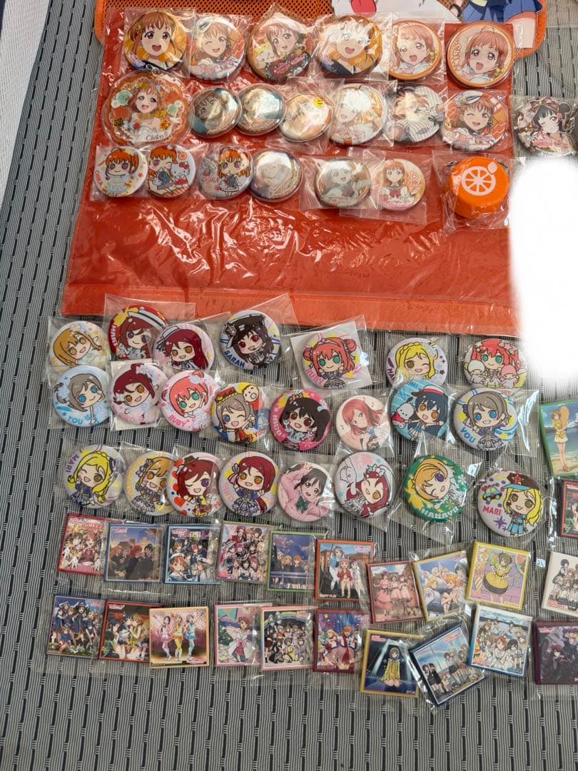 ラブライブ缶バッジ ラブライブグッズまとめ