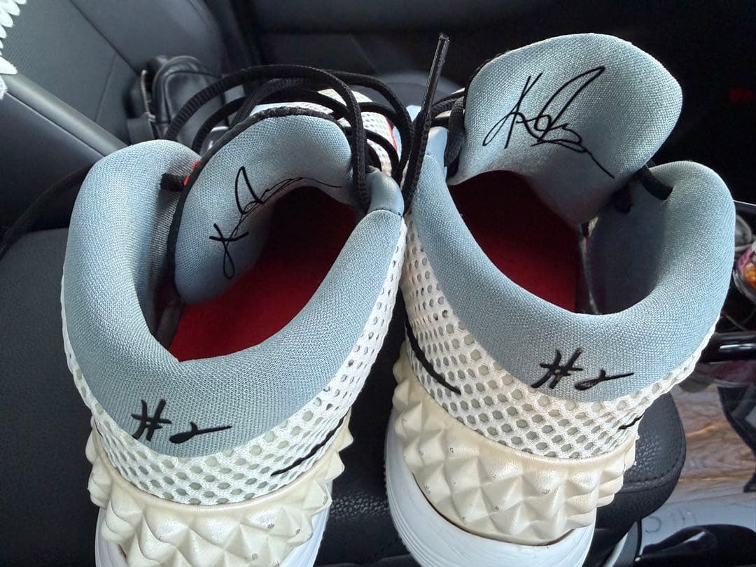 シューズ(男性用) Nike Kyrie 1