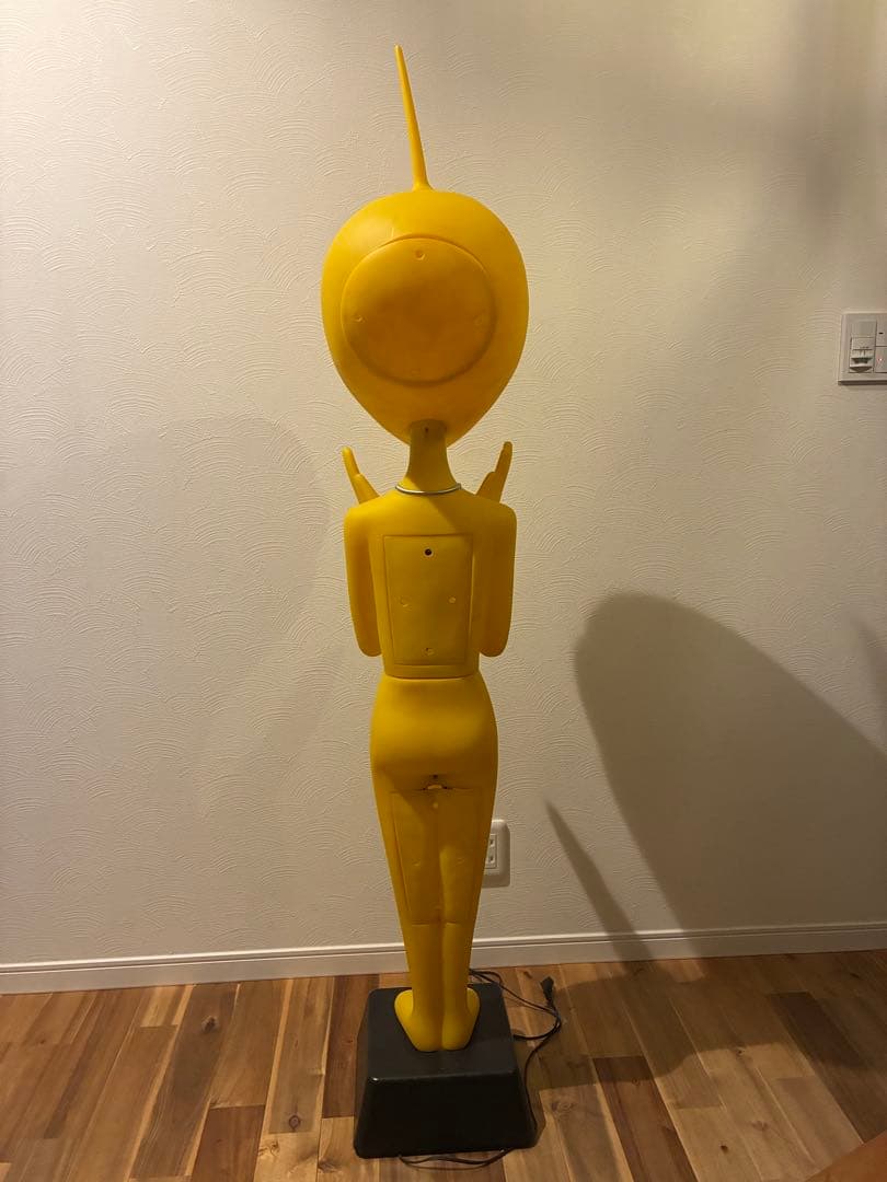 日清カップヌードル　UT ルームライトスタンドライト　バルタン