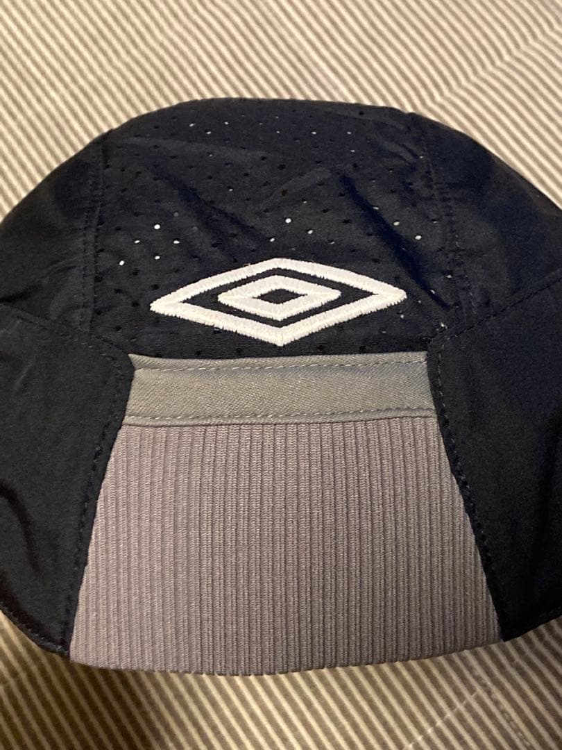 希少　UMBRO アンブロ　イングランド代表　キャップ　ブラックネイビー　メンズ