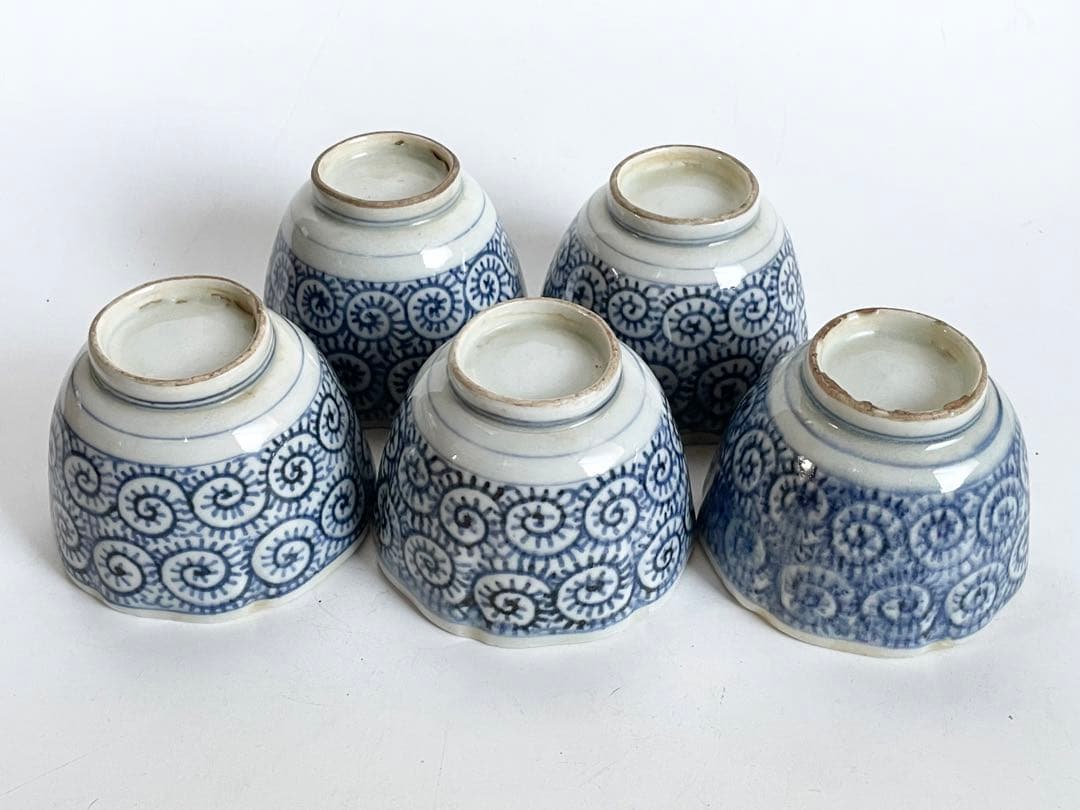 骨董　アンティーク　古伊万里　染付　蛸唐草文様　蕎麦猪口　輪花縁　カップ　5客