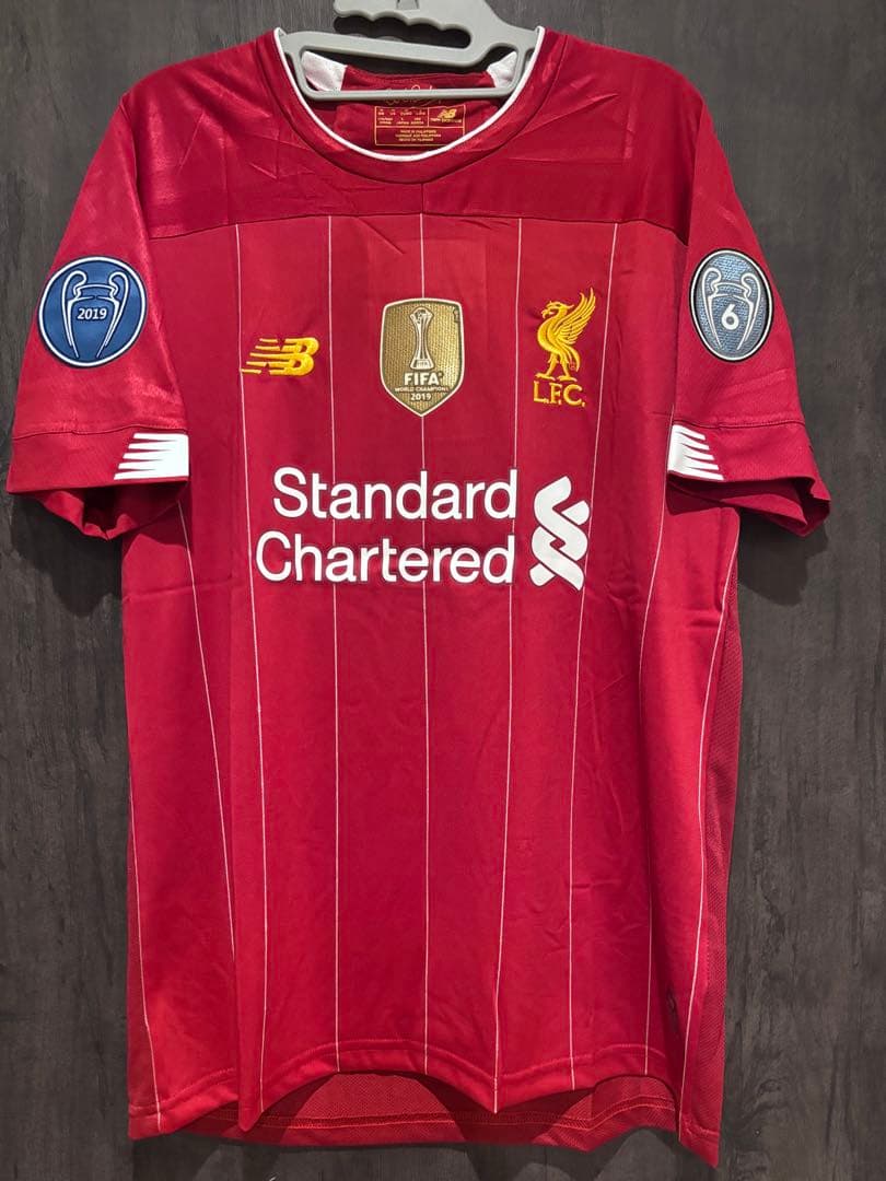 南野拓実　リヴァプール　ユニフォーム