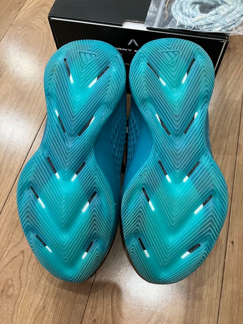 アディダス　AE1