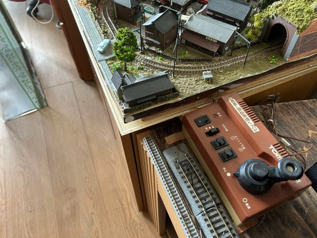 【セール】昭和の鉄道模型ジオラマ　パワーパック+車両付