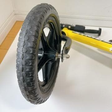 STRIDER バランスバイク イエロー 12インチ