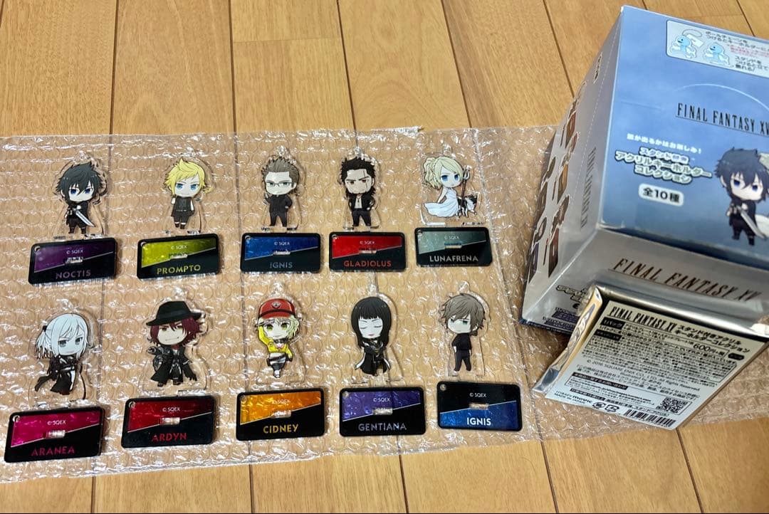 FF15 スタンド付きアクリルキーホルダーコレクション全10種＋ポストカード