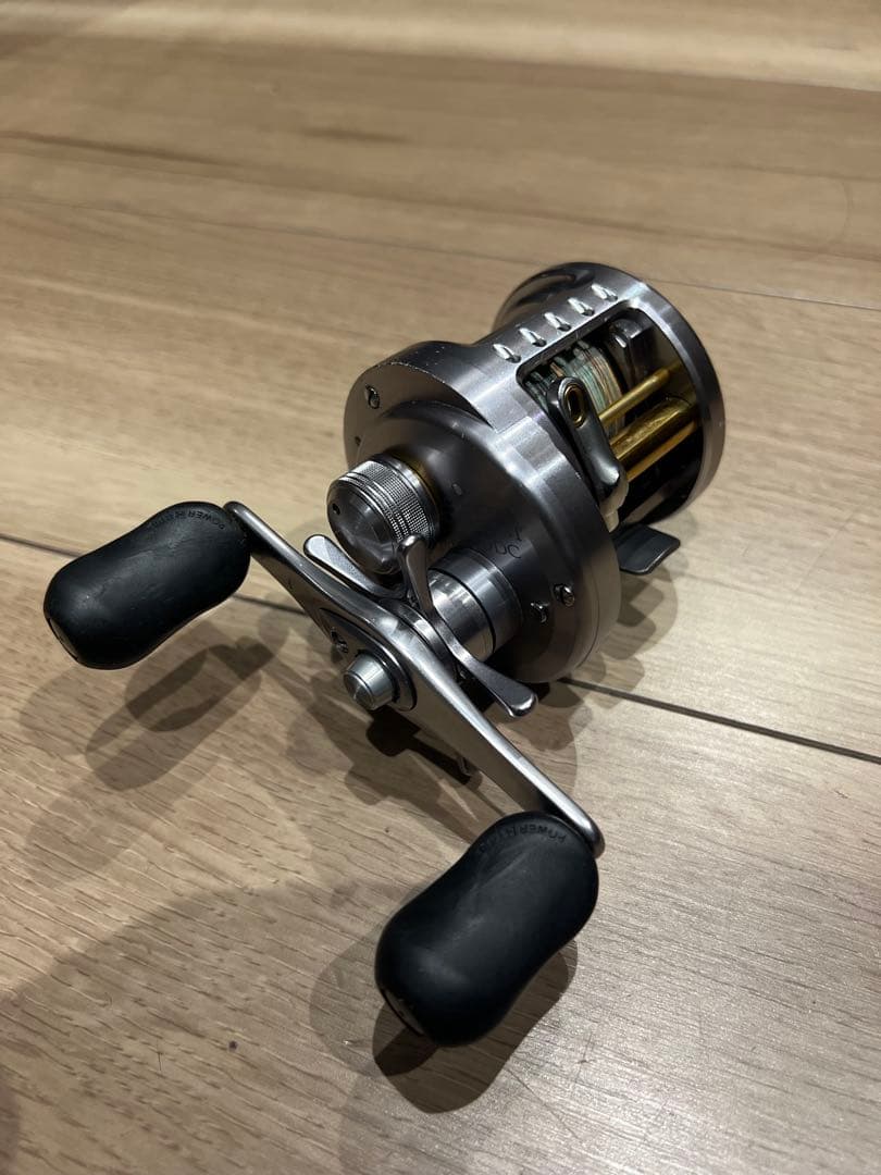 CALCUTTA CONQUEST ベイトリール