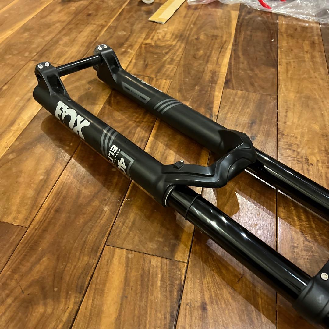 fox 40 27.5 フロントフォーク　サスポンプ付き