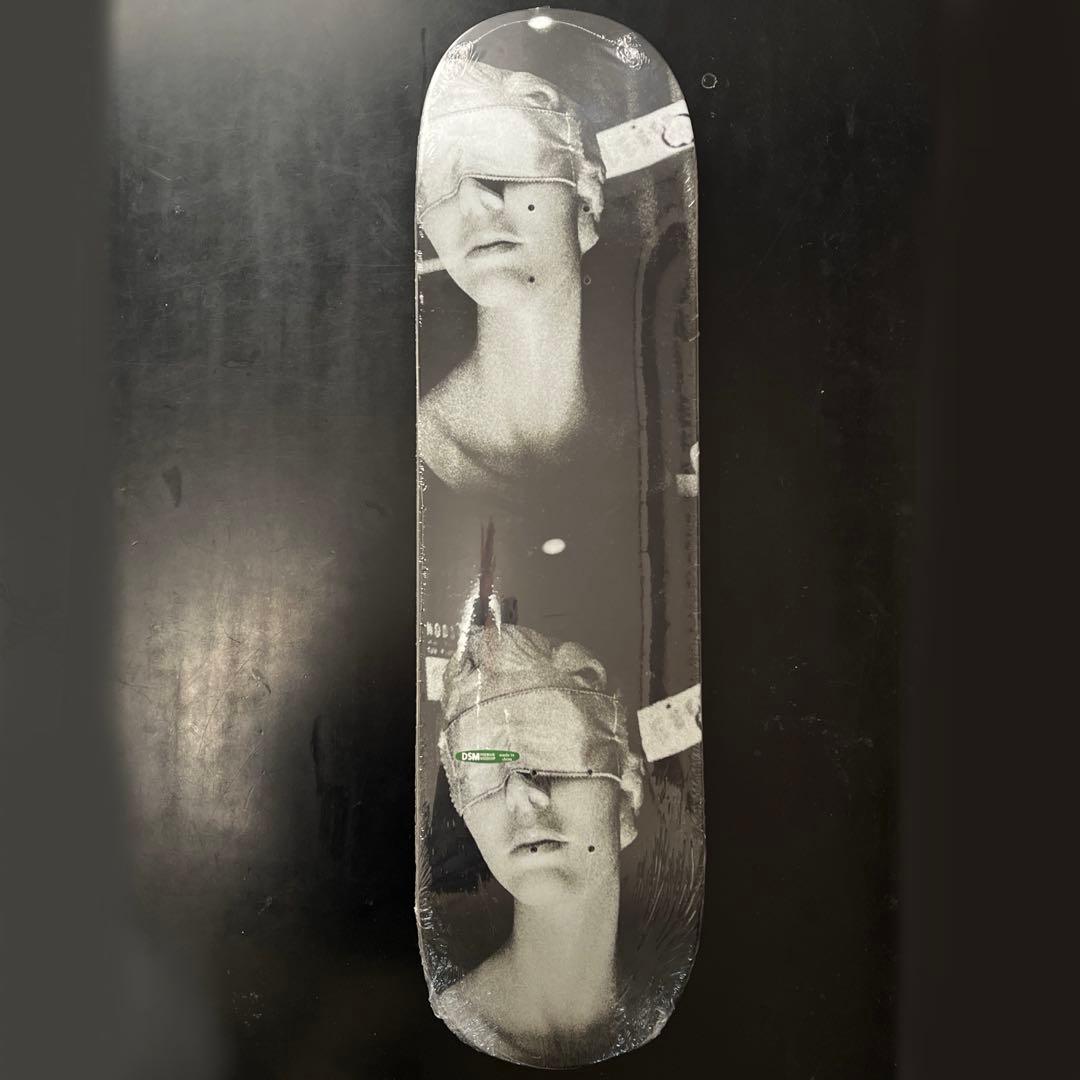 森山大道　エビセンスケートボードデッキ　目隠し女性像　絶版品　アート作品　レア