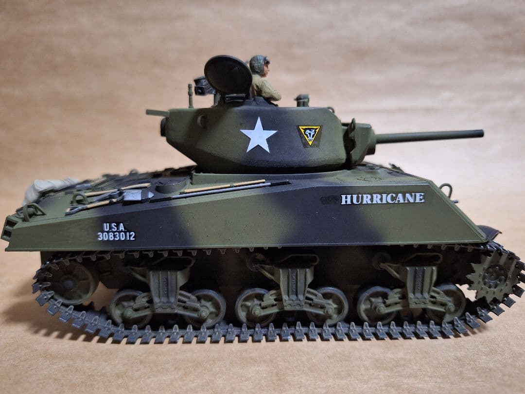 ソビエト重戦車 KV2 アメリカM4A3E2 中戦車 ジャンボ 1/35