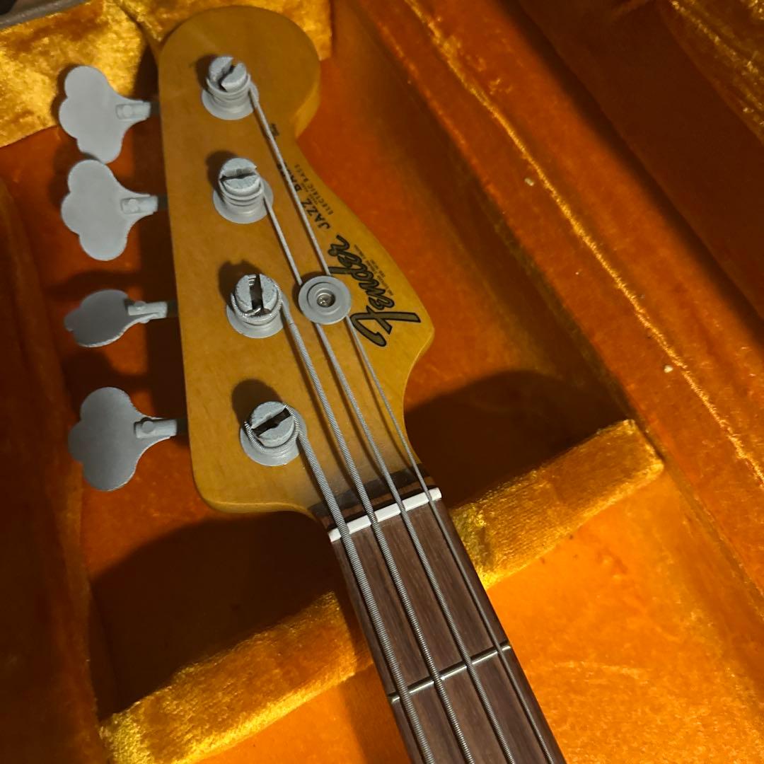 ベース Fender USA American Vintage 62 jazz bass