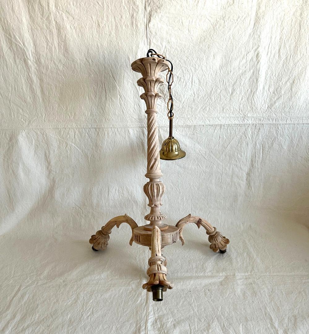 フランスアンティーク　木製シャンデリア　３灯　シャビー　店舗什器