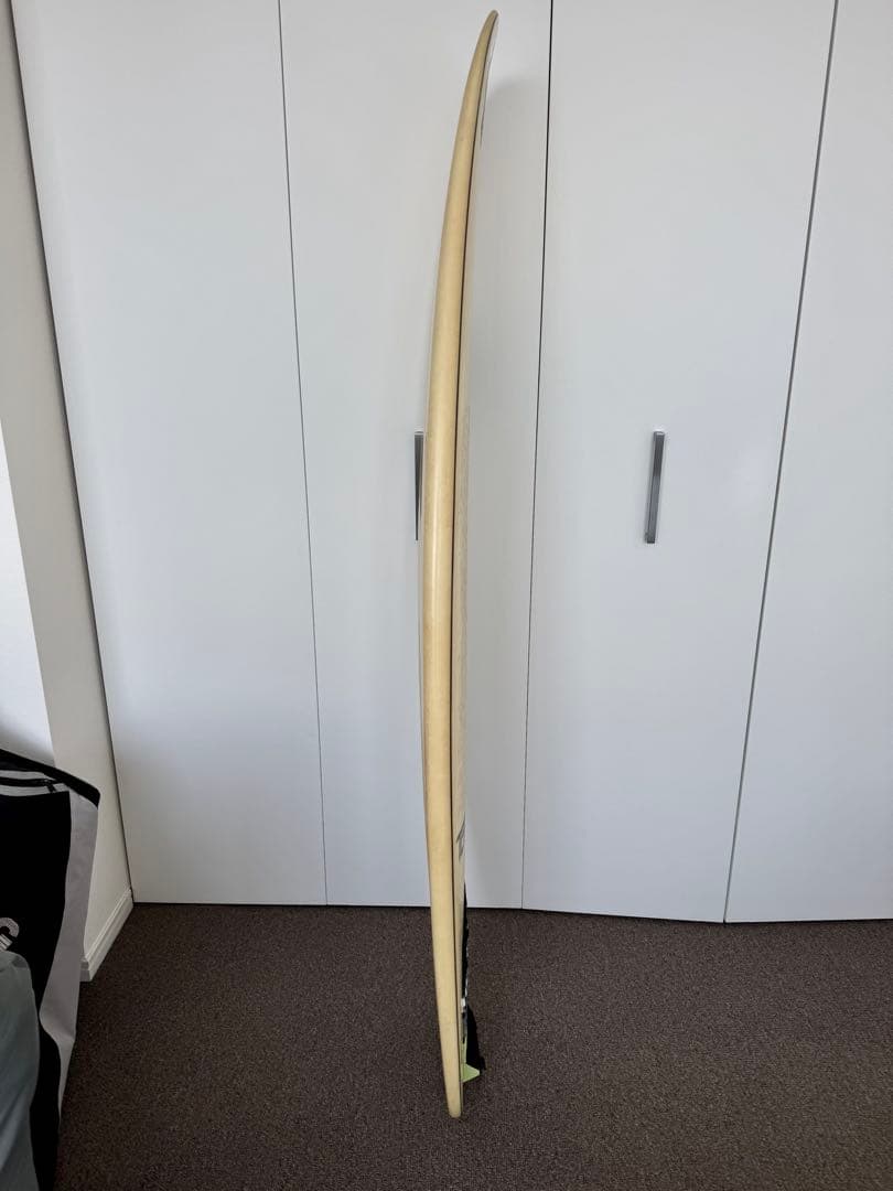 【中古品】ファイヤーワイヤーサーフボード TOMO EVO ショート(ケース付)