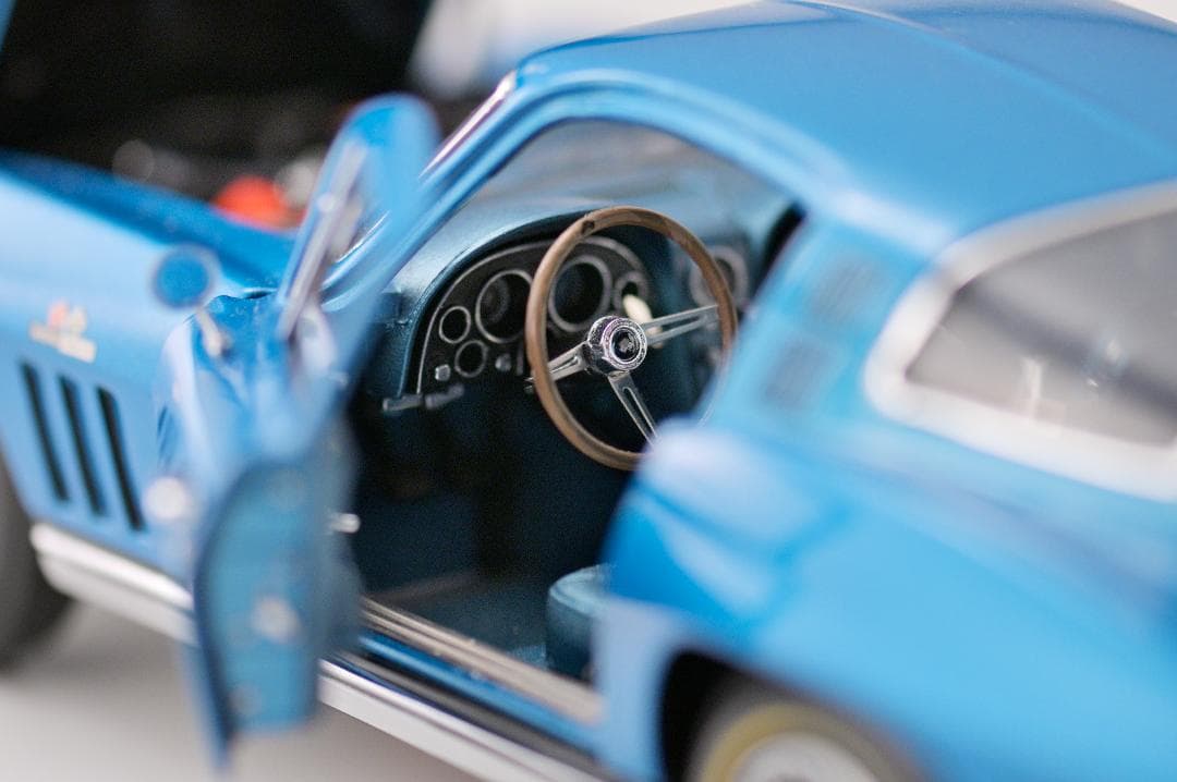 gmp CORVETTE Fastback 1965 1/18サイズ