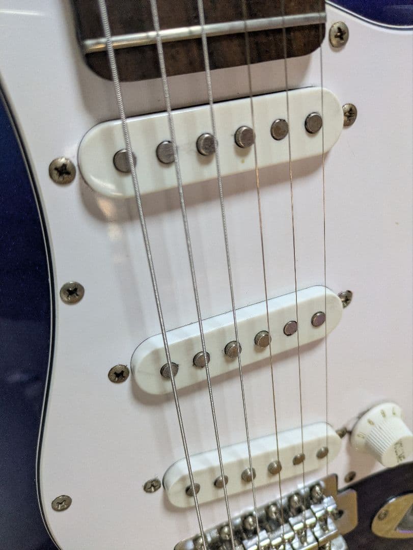 レジェンド　Legend　エレキギター　ブルー　ストラトキャスタータイプ