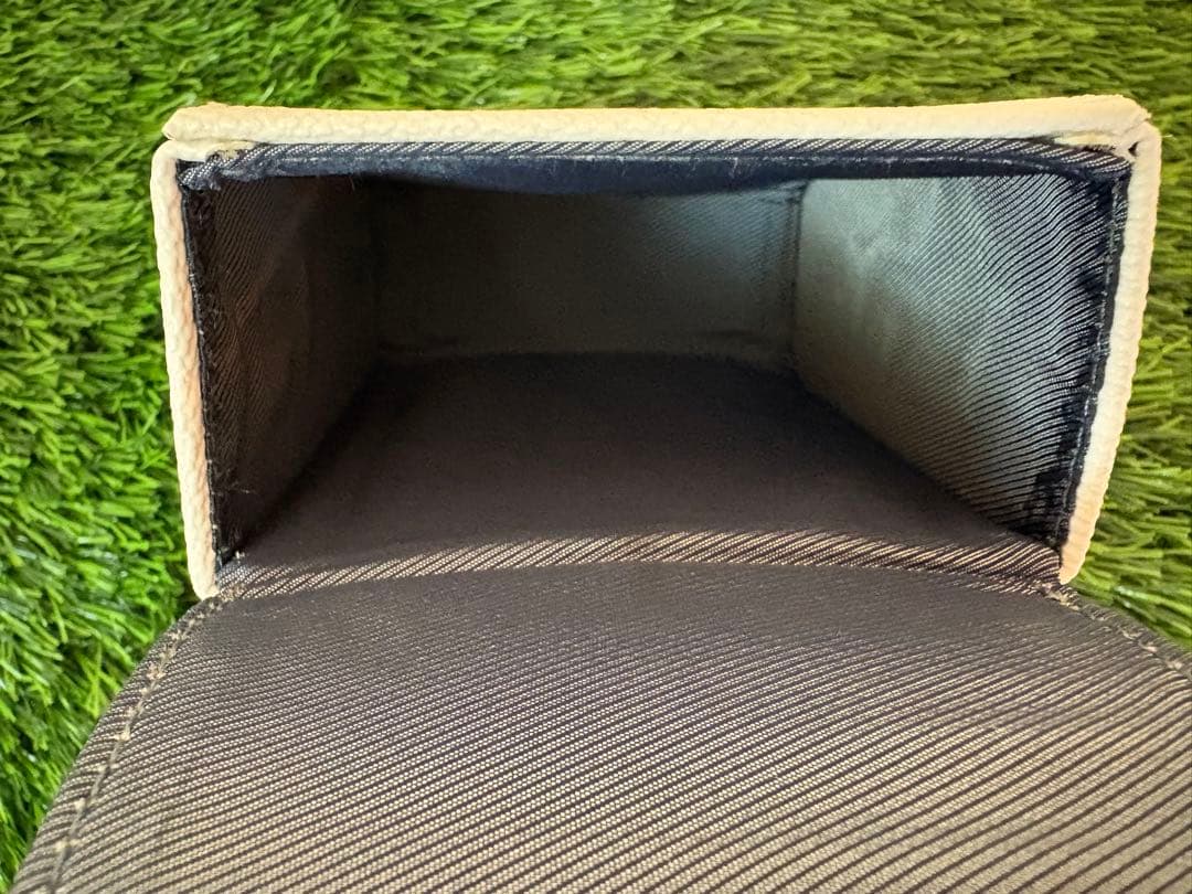 【超美品】G／FORE 距離計収納ケース ホワイト ゴルフアクセサリー 合成皮革