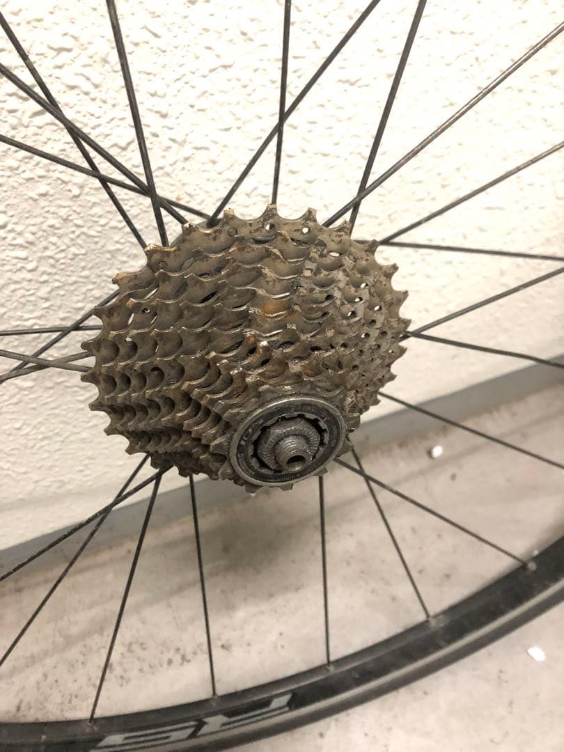 シマノ 700×25 11s WH-RS010