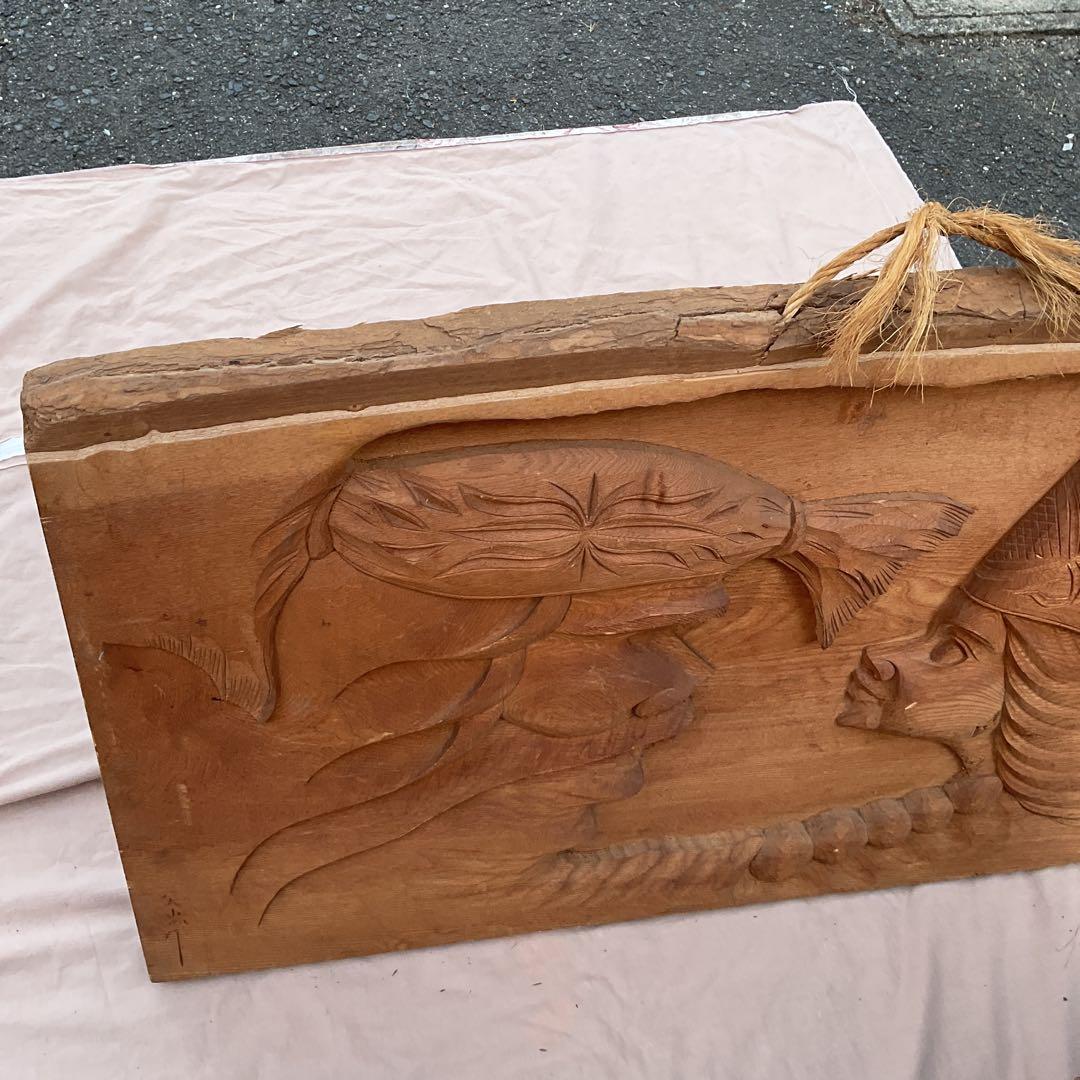 特大　アイヌ木彫り額　　(即購入可能)