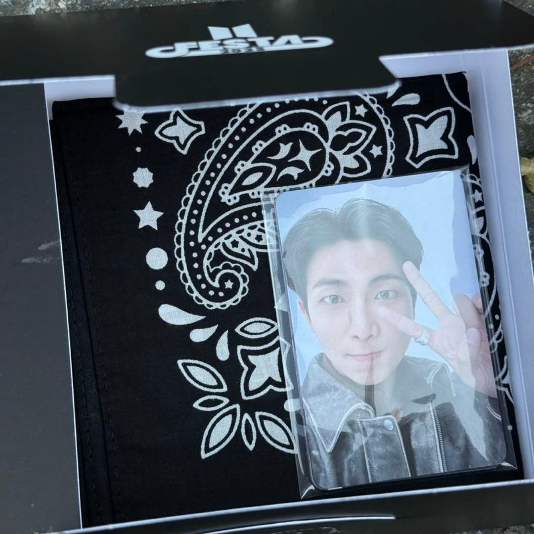 BTS　FESTA 2025　ARMYZONE　全員　トレカ　バンダナ