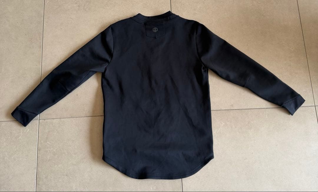 UNDER ARMOURブラック トレーニングウェア セットアップ　Lサイズ