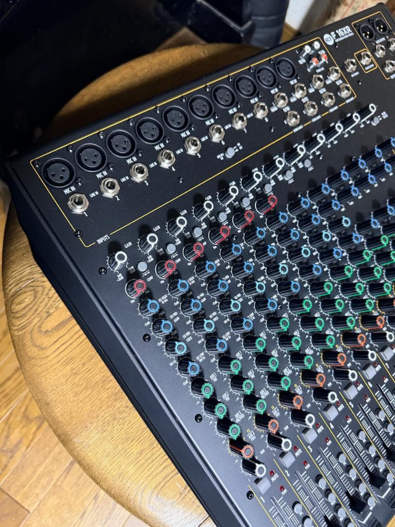 RCF F16XR 16chアナログミキサー USED保証有り