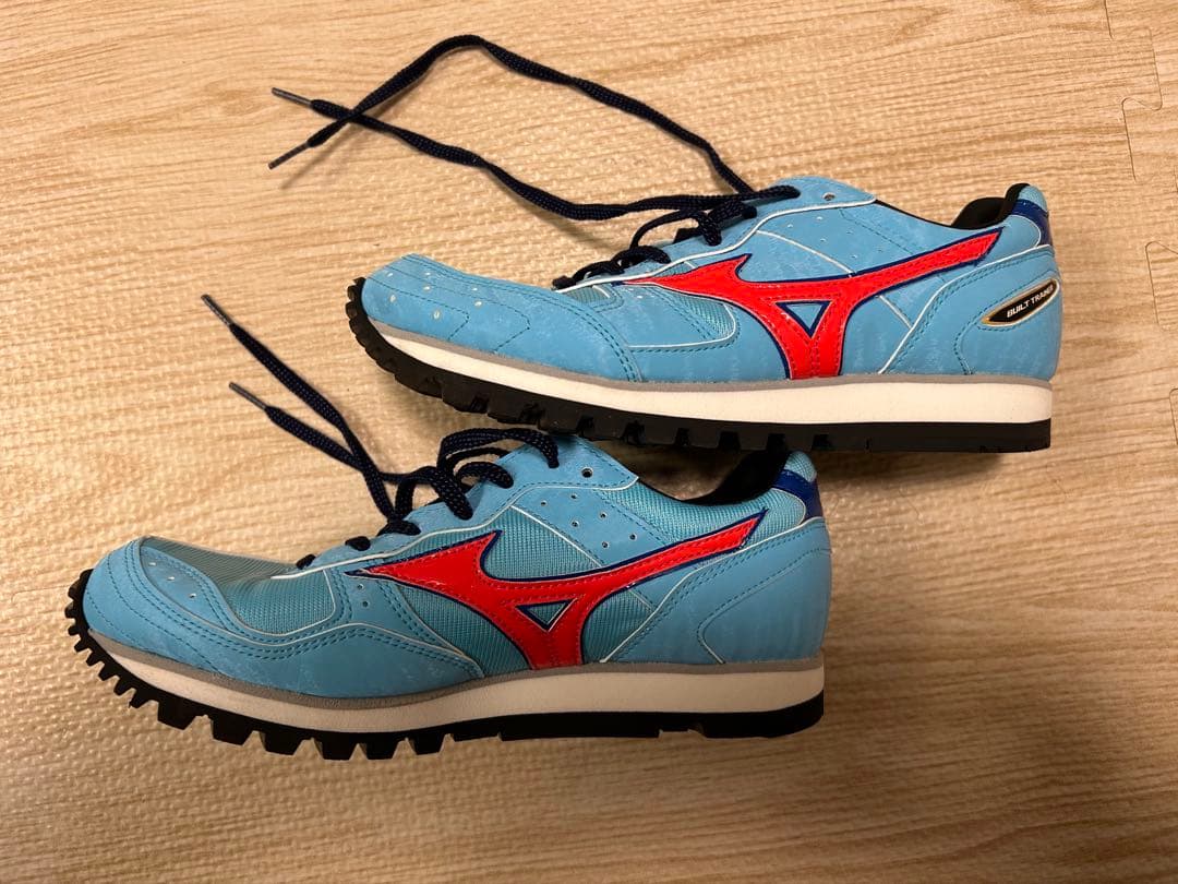 【美品】ミズノ ビルトトレーナー2 23.5cm