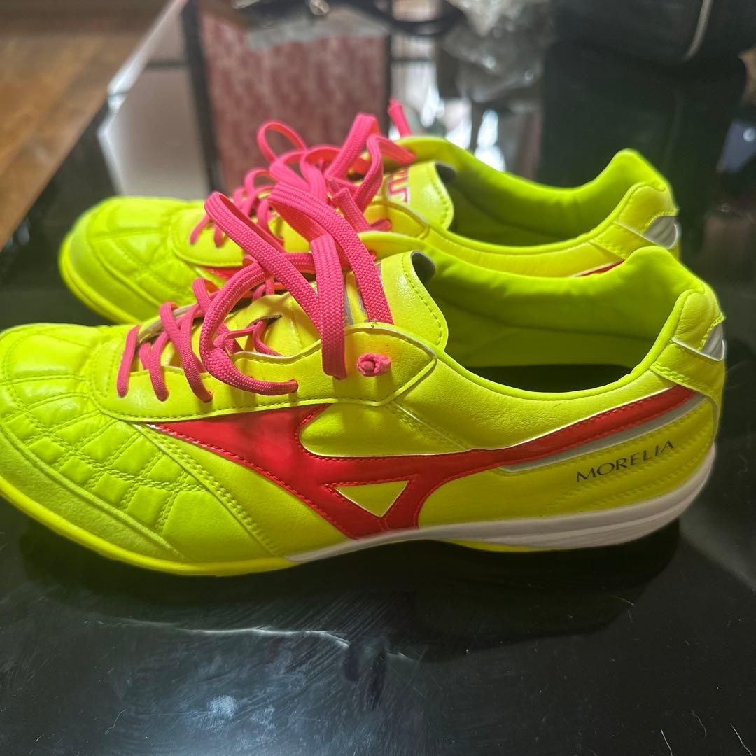 Mizuno Morelia 蛍光イエロー/ピンク
