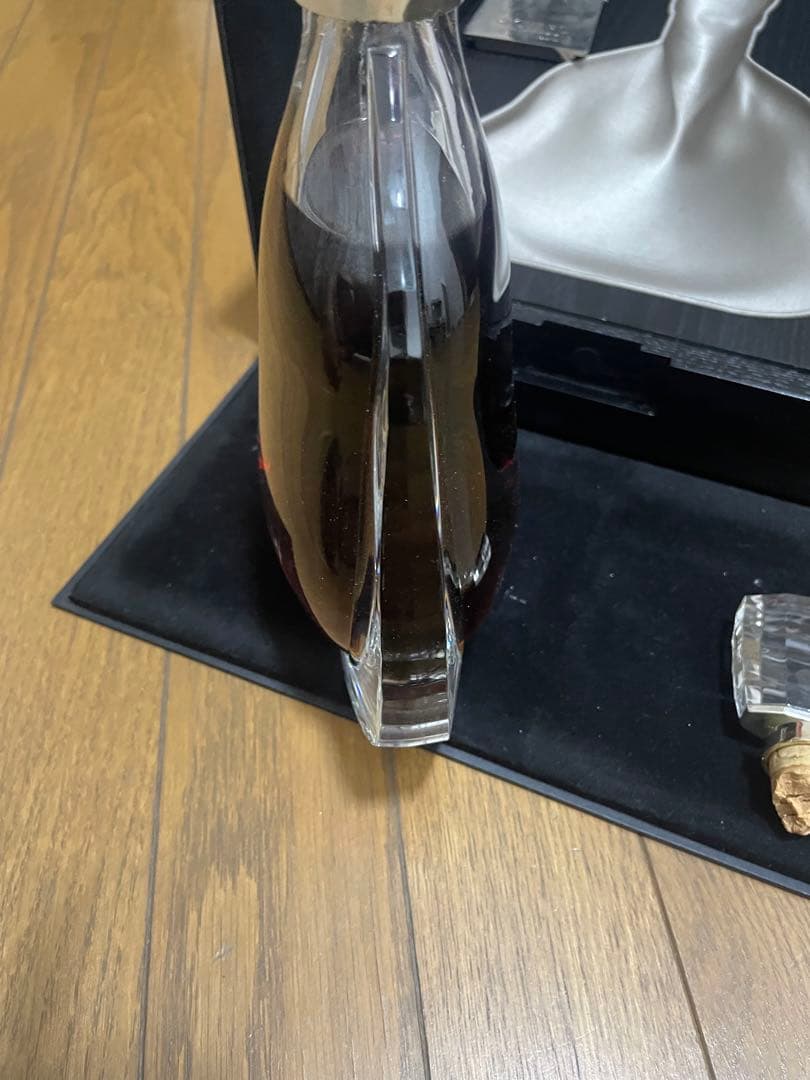 訳品ヘンネシリシャブランデーコニャック700ml. 箱付き