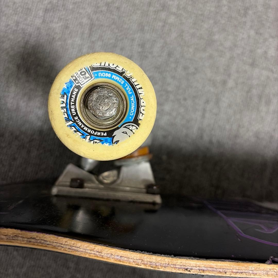 スケボーTHRASHER×PRIMITIVEデッキ 8インチ コンプリート