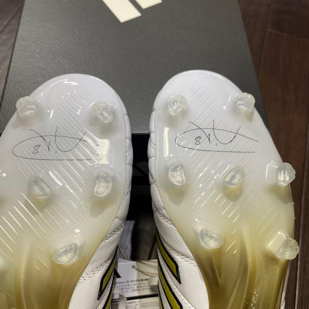 アディダス 11 PRO トニ・クロース モデル FG 28cm